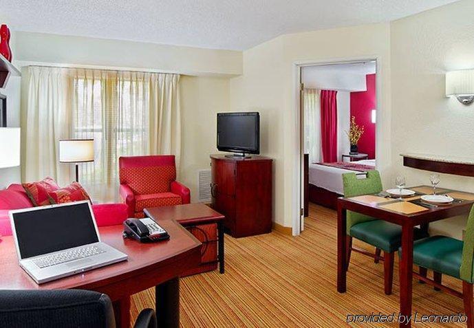Residence Inn Tallahassee North I-10 Capital Circle Room photo